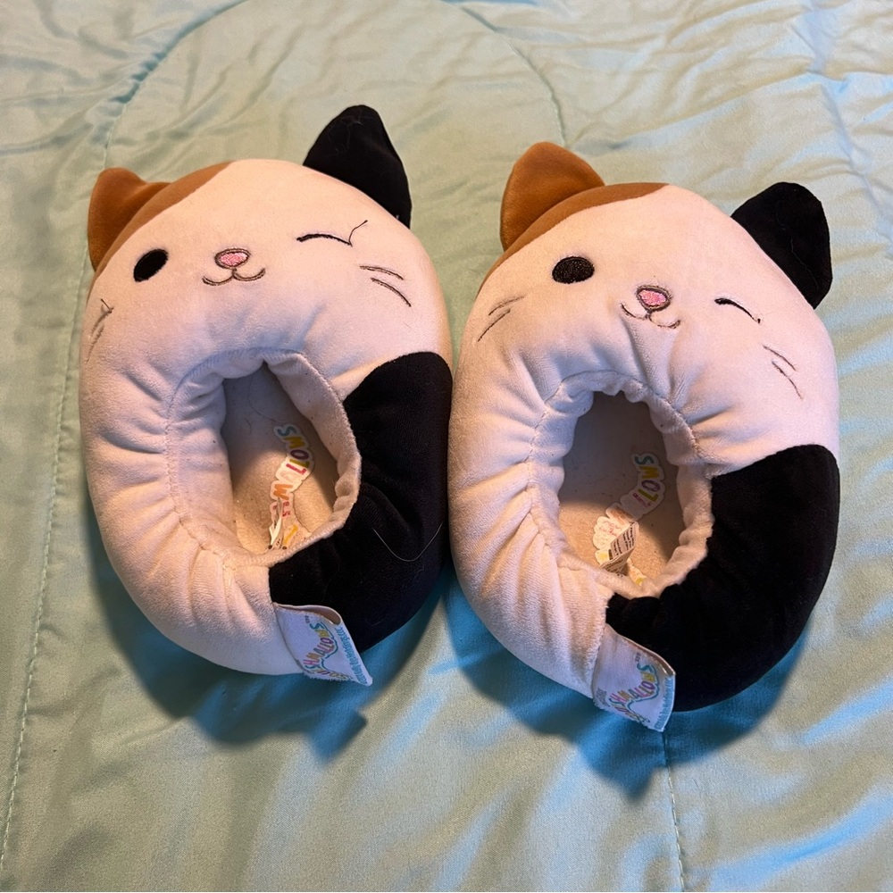 Squishmallows Cat Slippers - Size Toddler/Youth 13/1
